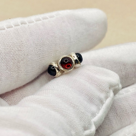 EUC Pandora 790538GR Sterling Silver Abstract Garnet Cabochon Bead/Charm - Picture 3 of 9
